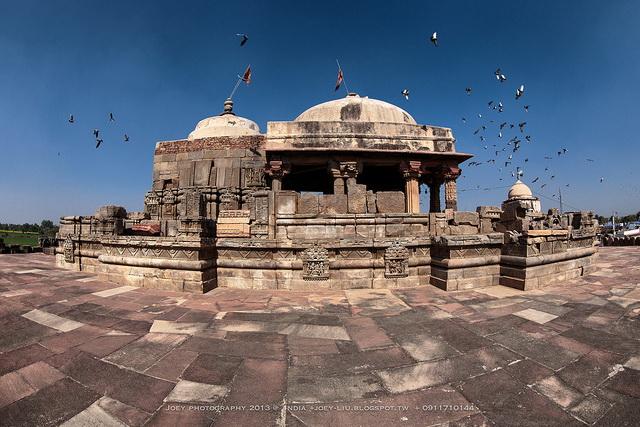 Pink-hued exterior of Harshat Mata Temple, Abhaneri